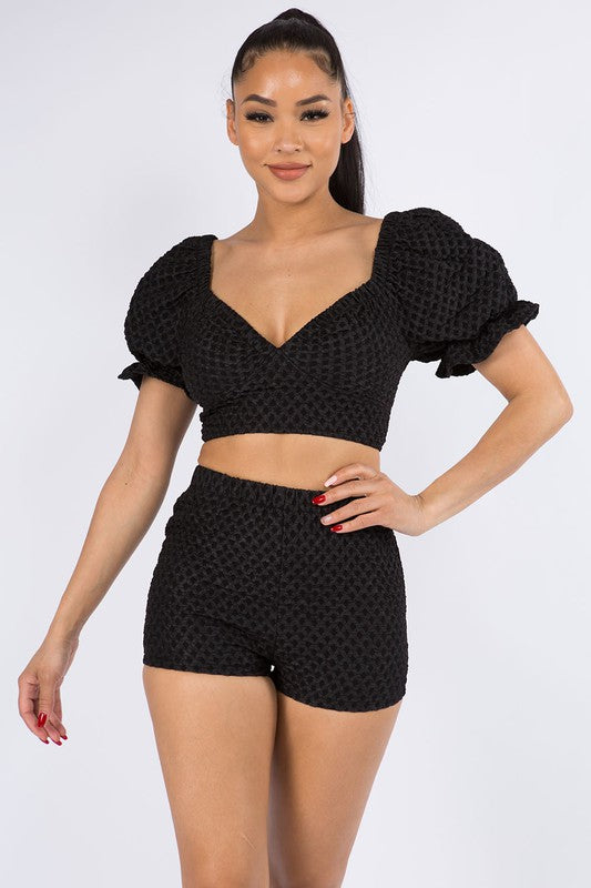 PUFF CAP SLEEVE CROP TOP WITH SHORT SET BLACK