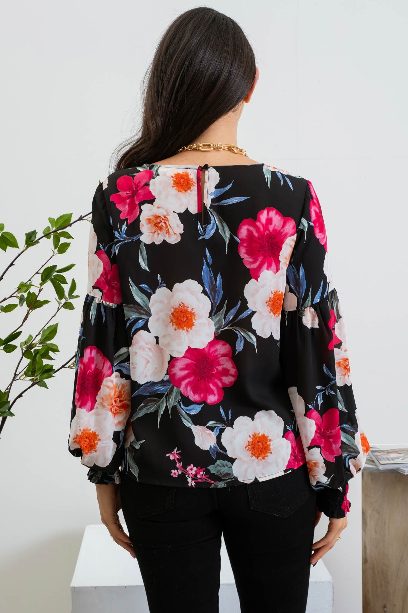 FLORAL DROP SLEEVE TOP- MULTI BLACK