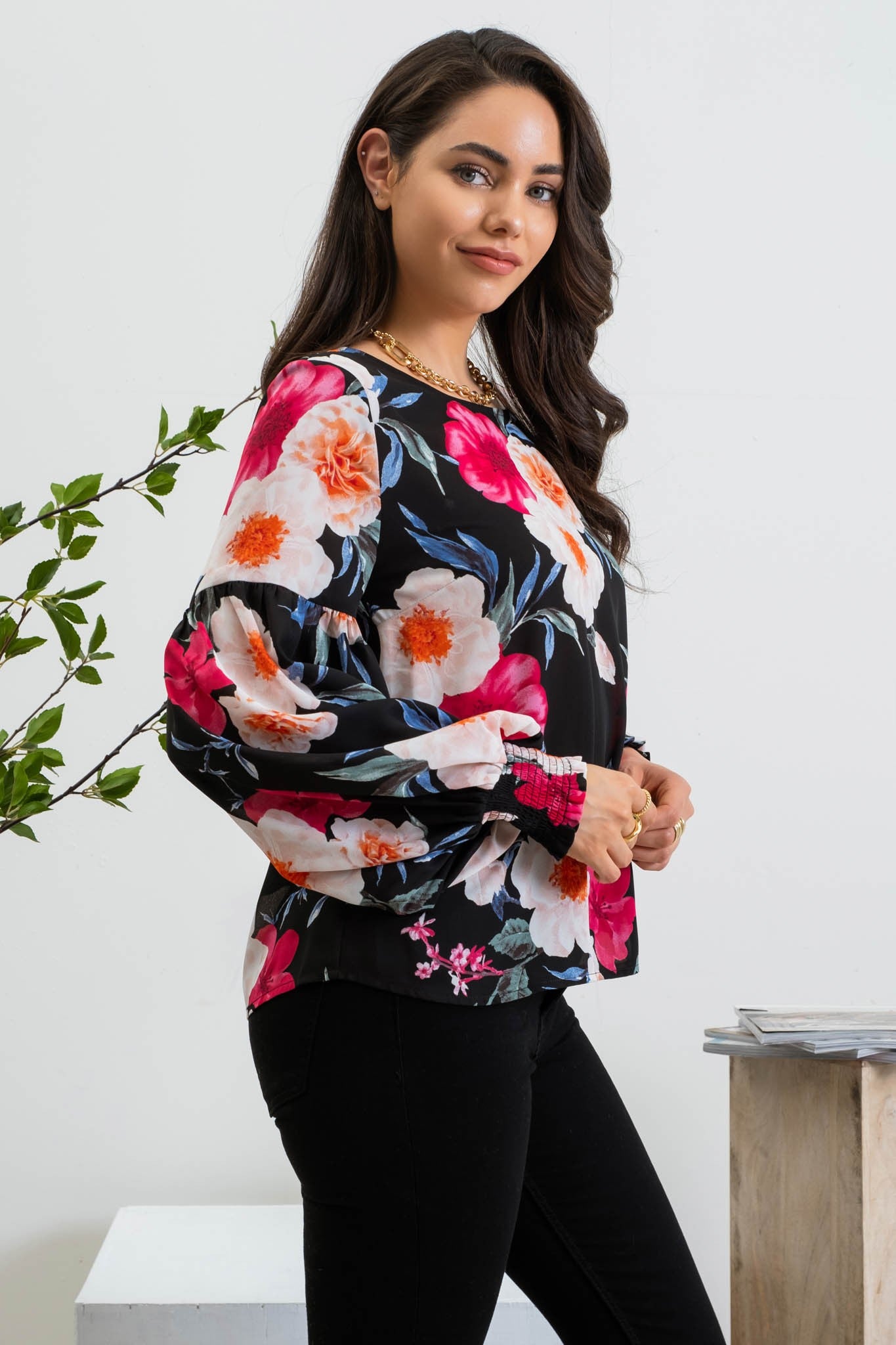 FLORAL DROP SLEEVE TOP- MULTI BLACK